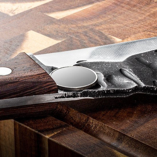 T&M Knives Kochmesser Hammerschlagstahl - Sonderedition - Robustes, handgefertigtes Küchenmesser - Eyecathcer - inkl. Geschenkbox