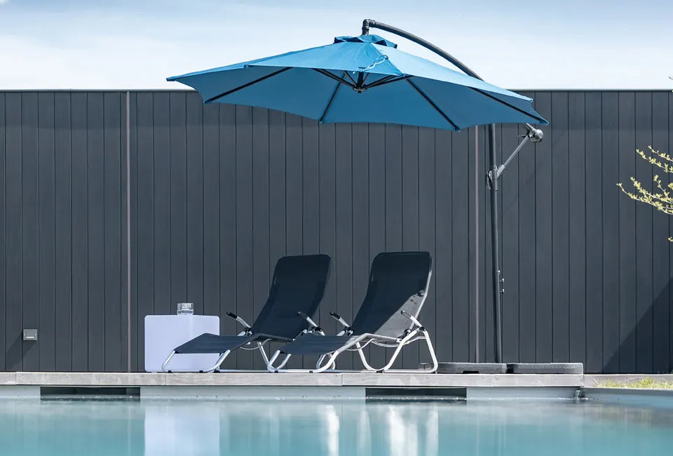 Hortensus Stylish Hanging Parasol 270 cm in Blau - Luxuriöser schwebender Sonnenschirm für Tisch oder Lounge Set