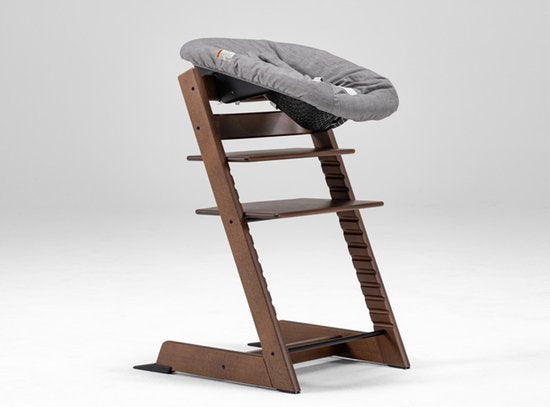Tripp Trapp-Stuhl von Stokke, Warm Brown – verstellbarer, umbaubarer Stuhl für Kleinkinder, Kinder und Erwachsene – praktisch, bequem und ergonomisch – klassisches Design