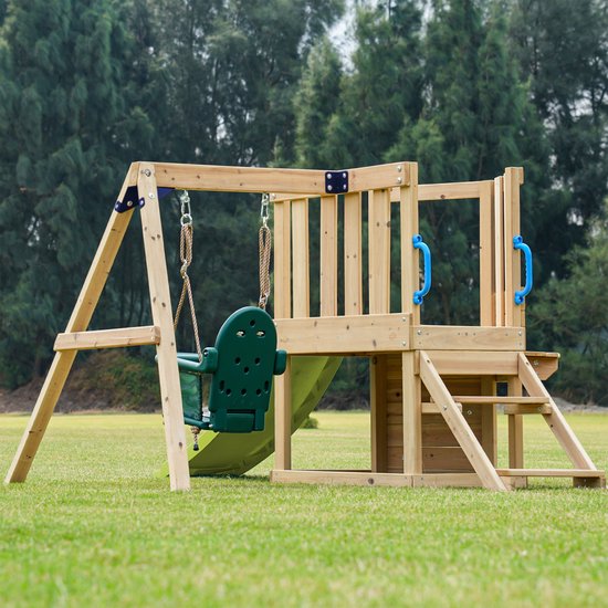 AXI Timo Mini-Spielgerät mit Babyschaukel, Kletterwand und Kreidetafel – Rote Rutsche – FSC-Holz – Kleines Spielgerät für den Garten / den Außenbereich