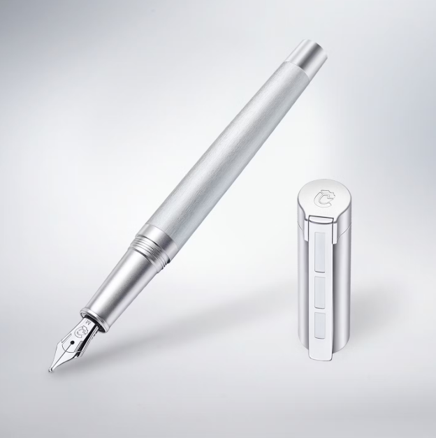 Staedtler Füllfederhalter Initium Metallum M - Silber, 14 cm - Inklusive luxuriöser Geschenkbox