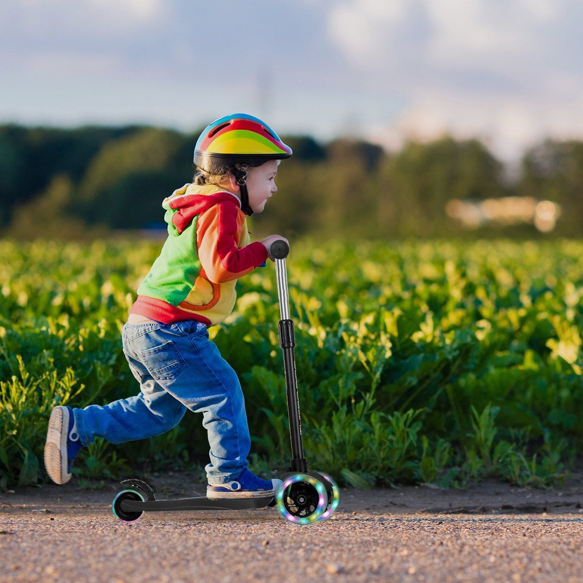 LifeGoods TurboRide Kinder-Roller - Stufe 5-8 Jahre - 3 leuchtende Räder - Jungen/Mädchen - Schwarz