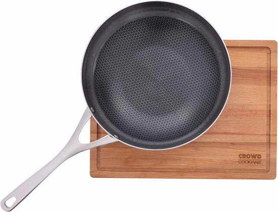 Crowd Cookware - Schneidebrett aus gedämpftem Buchenholz - mit praktischen Griffen - integrierter Rand - 40 x 30 x 2 cm