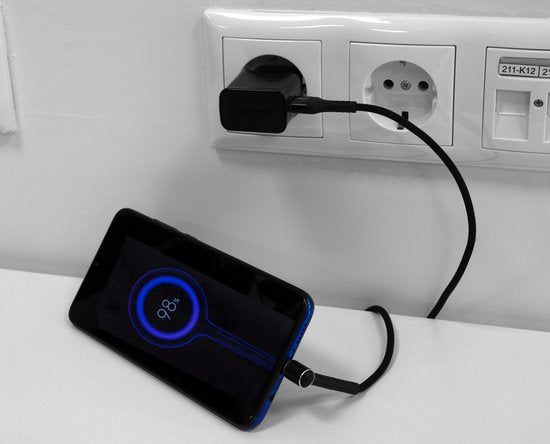 Grundig USB-Kabel - 3-in-1: Ladekabel, Datenkabel, Telefonständer - USB-C - 1 Meter - Schwarz