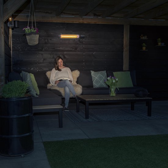 VONROC Stimmungsvolle Terrassenheizung – Marsili 2000W – Hohe Effizienz – Low Glare Lampe – 2 Heizstufen – Mit Fernbedienung