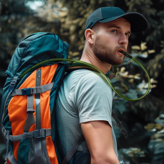 Travelhawk Wasserbeutel - Trinkbeutel - Geeignet für Camelbak Trinkrucksack - Festival Wasserbeutel - BPA frei - 2 Liter - Grün