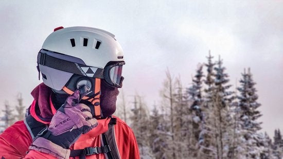 Livall - Smart Skihelm RS1 - Stereo Speakers - Sprachsteuerung - Größe Medium - Weiß