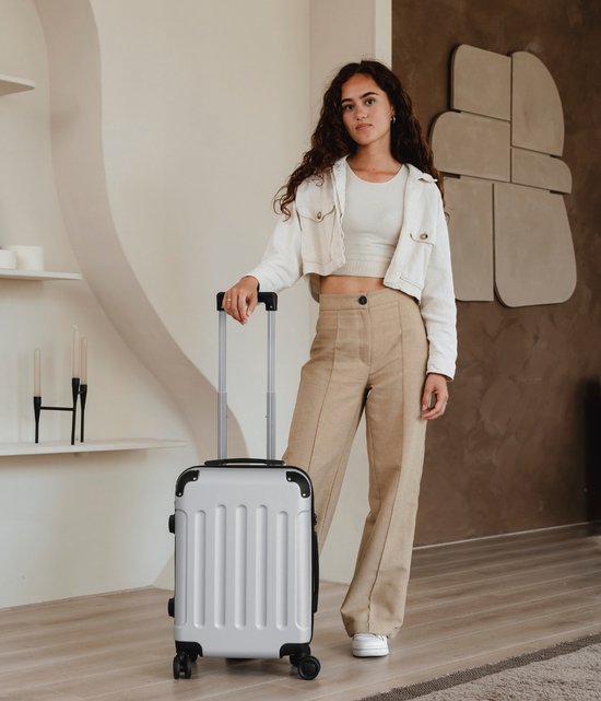 Pathsail - Handgepäck Koffer 40L x 55CM - ABS - Leichter Trolley - Inkl. TSA-Schloss & Spinner-Räder - Silber
