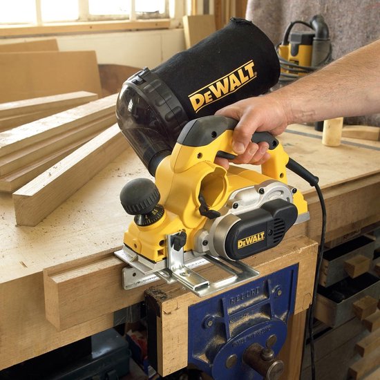DeWalt - Hobelmaschine - 1050W - 4mm