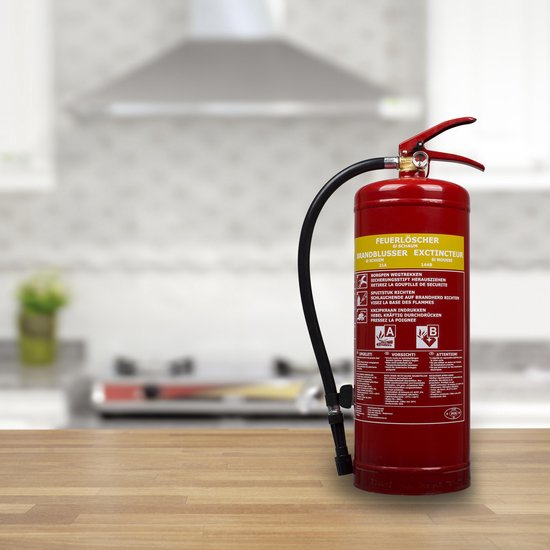 Smartwares 10.015.05 Feuerlöscher - 6 Liter - Schaum - Inklusive Aufhängevorrichtung - Brandklasse AB - BSI zertifiziert
