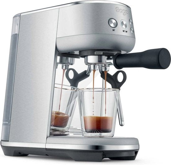 Sage - Die Bambino Espressomaschine - 1,4 l & 15 Bar - Ausgestattet mit Thermojet Heizsystem und leistungsstarker Dampfdüse - Für Barista Qualität und Latte Art - Silberner Edelstahl
