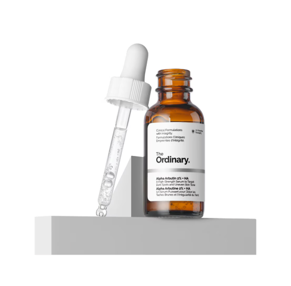 The Ordinary Alpha Arbutin 2 % + HA – Aufhellendes Serum gegen Pigmentflecken und einen ungleichmäßigen Teint