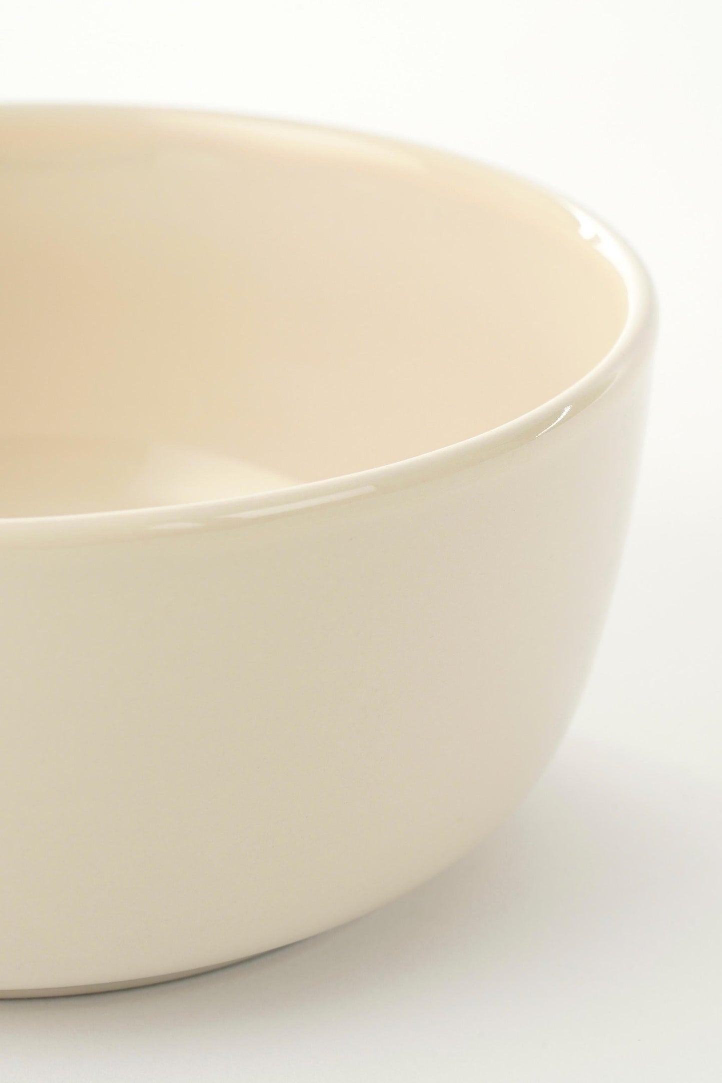 Mica Decorations Ozzu Geschirrset weiß - 16-teilig - zeitloses Steingeschirr für 4 Personen - mikrowellengeeignet