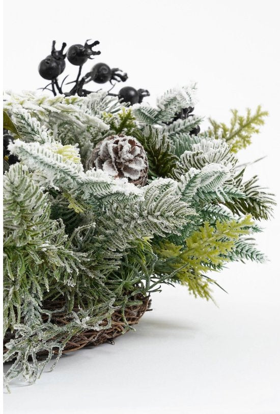 Mica Decorations Vesper-Weihnachtskranz mit Tannenzapfen – H 13 x Ø 50 cm – Schwarz