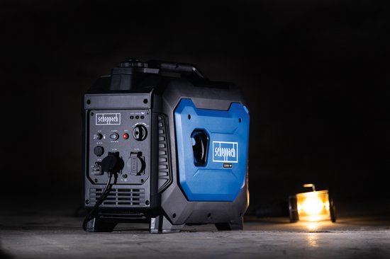 Scheppach Benzingenerator SG3500i – 3500 W – Inverter-Generator – 4,8 PS – Aggregat mit 2x 230 V, 1x 12 V und 2x USB-Anschlüssen – Benzin-Stromgenerator