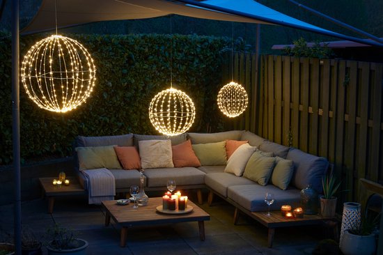 Luca Lighting Weihnachtslichtkugel mit klassisch weißen LED-Lichtern - Ø60 cm - Silber