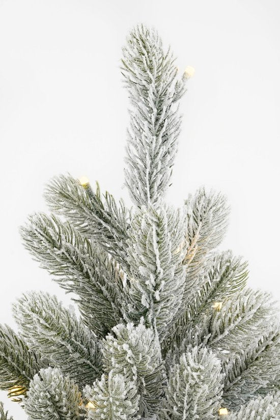 Black Box Trees Nagoya Kunstweihnachtsbaum mit Beleuchtung – Kunstbaum H 90 x T 42 cm – Kunstweihnachtsbaum mit verschneiten Zweigen – im Kunststofftopf – Weihnachtsdekoration für den Innenbereich – mit Batterie und Zeitschaltuhr – 175 Zweige