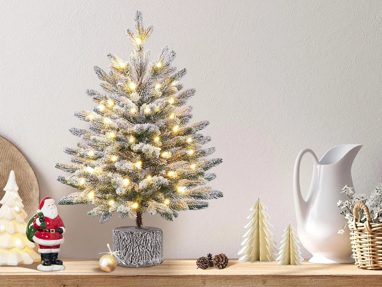 Yaheetech Künstlicher Mini-Weihnachtsbaum mit Schnee - Φ45 x 61 cm - Ausgestattet mit warmweißen LED-Lichtern und Metallständer und Formhalterung - Für Tisch und Fensterbank - Grünes PVC und Metall