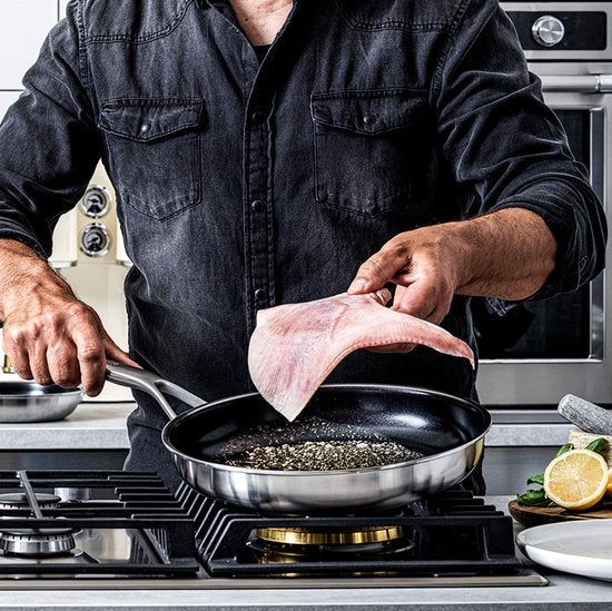 KitchenAid Multi-Ply Bratpfanne, Ø 28 cm – Edelstahl – induktionsgeeignet – Antihaftbeschichtung – PFAS-frei