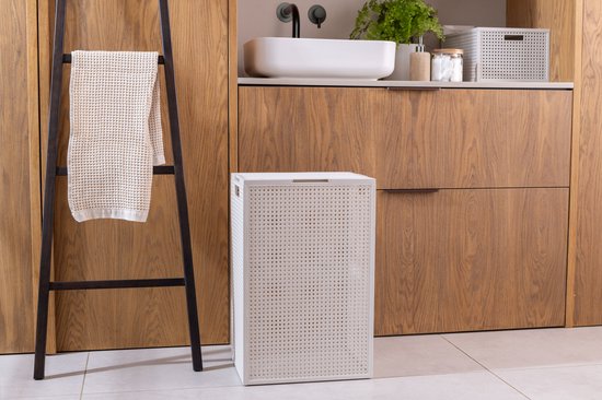 Curver Kaya Wäschekorb mit Deckel – 60 l – 38 x 29 x 58,5 cm – Weiß