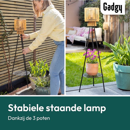 Gadgy Solar-Gartenbeleuchtung, Stehlampe für die Terrasse – Außenlampe mit Solarenergie für Balkon und Garten – Dreifuß-Gartenlampe mit LED-Beleuchtung und USB-Anschluss – Laterne für die Außenbeleuchtung – Braunes Rattan