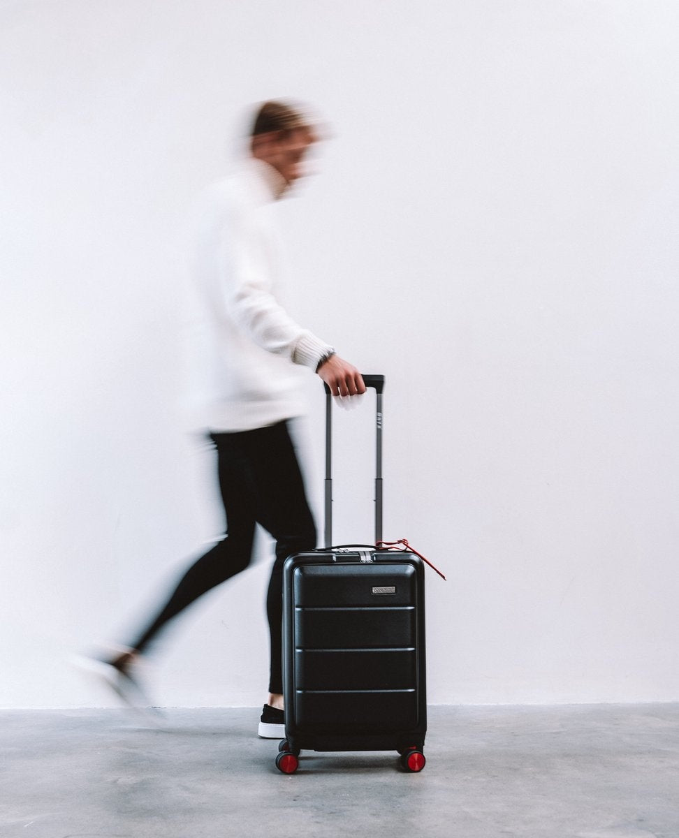 ONYX® - Handgepäck Koffer 35 L - Spinner-Räder - Leichter Trolley - Doppeltes TSA-Schloss - Praktische Vordertasche - 55 cm - Schwarz