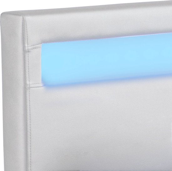 Polsterbett Sevilla - 140 x 200 cm - Weiß - LED-Beleuchtung