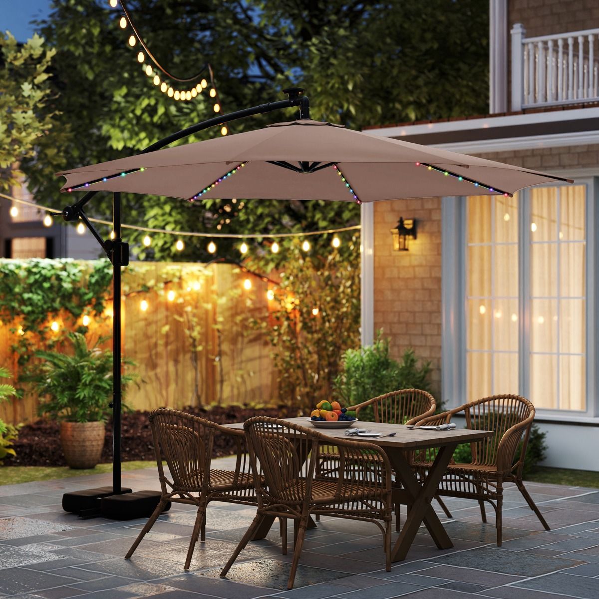 Coast Schwebeparasol mit LED-Beleuchtung – 9 Leuchtmodi – mit Sandsäcken und Pendel – braun – 300 x 260 cm