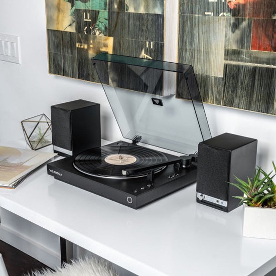 Victrola Automatischer Plattenspieler – Vorverstärker und Bluetooth – Schwarz