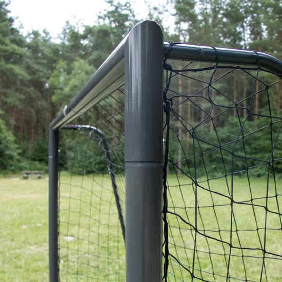 AXI Fußballtor Kylian 220 x 170 cm Anthrazit – inkl. Bodenanker – pulverbeschichteter Stahlrahmen