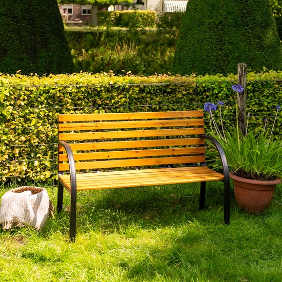 AXI Otis Gartenbank aus Holz mit mattschwarzem Stahlgestell – Zedernholz – 122 x 60 x 83 cm – Zweisitzer-Gartenbank