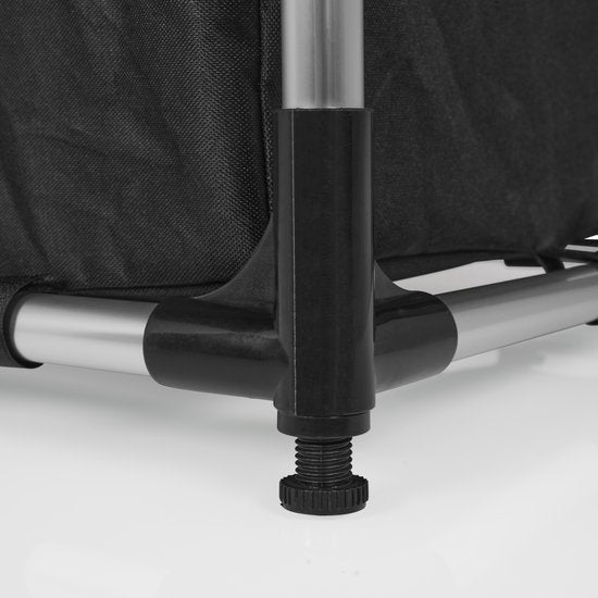 Tristar Klappbarer Camping-Schrank – Aluminiumrahmen – 3 Ebenen – Verstellbare Füße – Seitentaschen – Inklusive Tragetasche – Schwarz - CU-0809