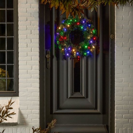 Black Box Trees Limber Weihnachtskranz – Weihnachtsdekoration mit LED-Beleuchtung für drinnen und draußen – Türkranz für eine stimmungsvolle Haustür – H 15 x Ø 60 cm aus Kunststoff – grün