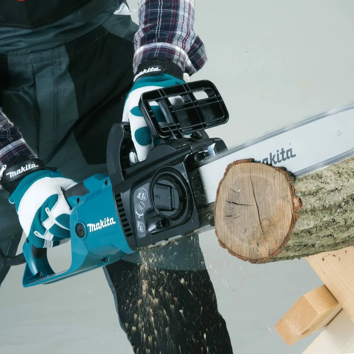 Makita Elektrokettensäge UC4051A – 2000 W – Schwertlänge 40 cm