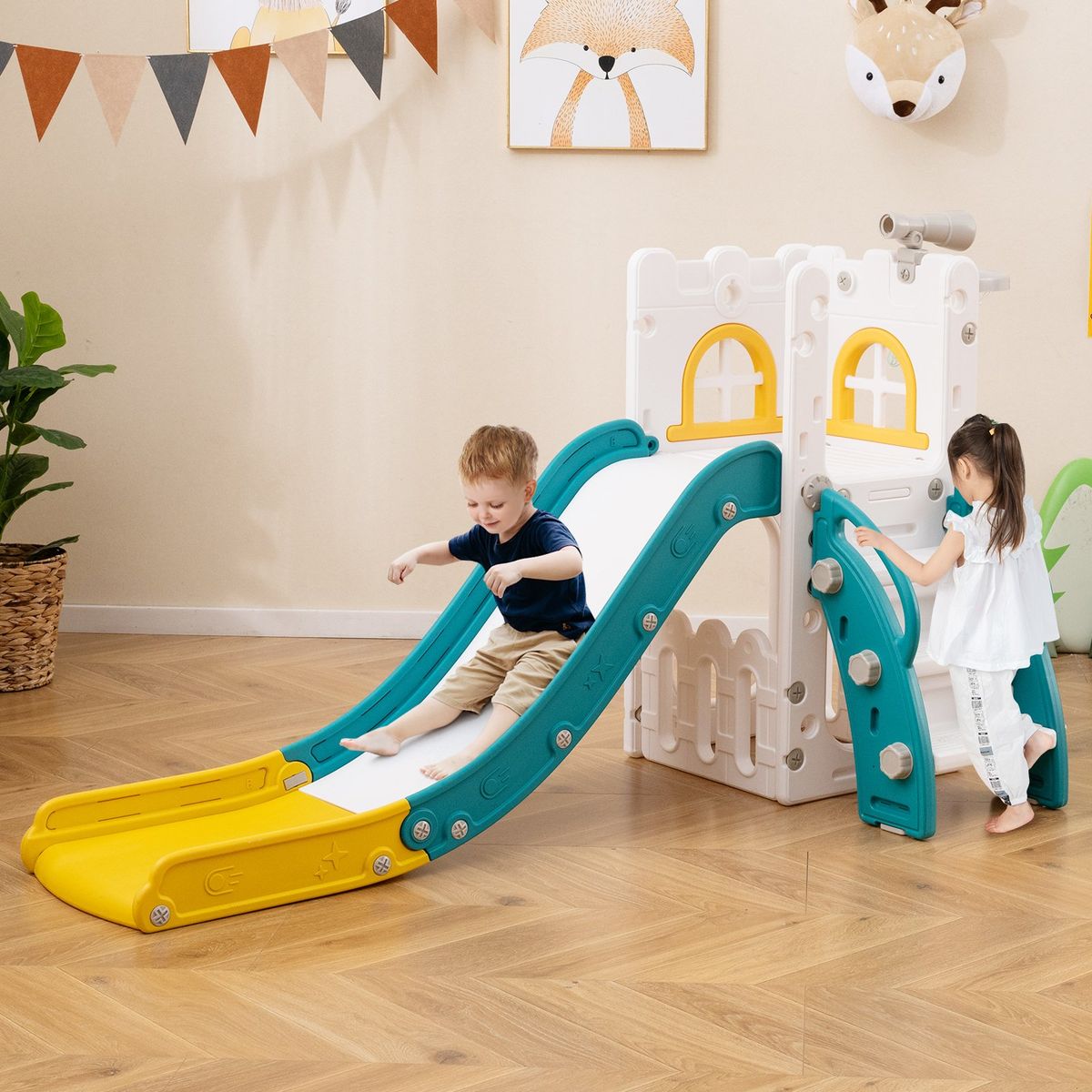 Coast 6-in-1-Kinderrutsche – mit Basketballkorb und Teleskop – L-Form – grün