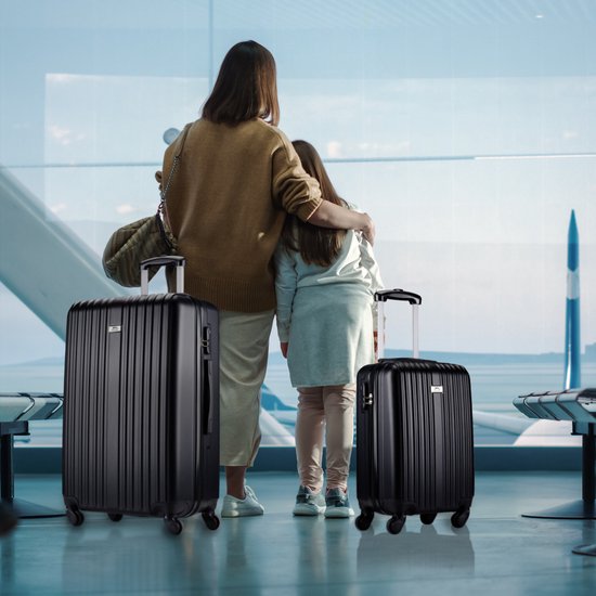 Slazenger - Kofferset 2 Stück - Handgepäcktrolley 26L und geräumiger Koffer 71L - Schwarz