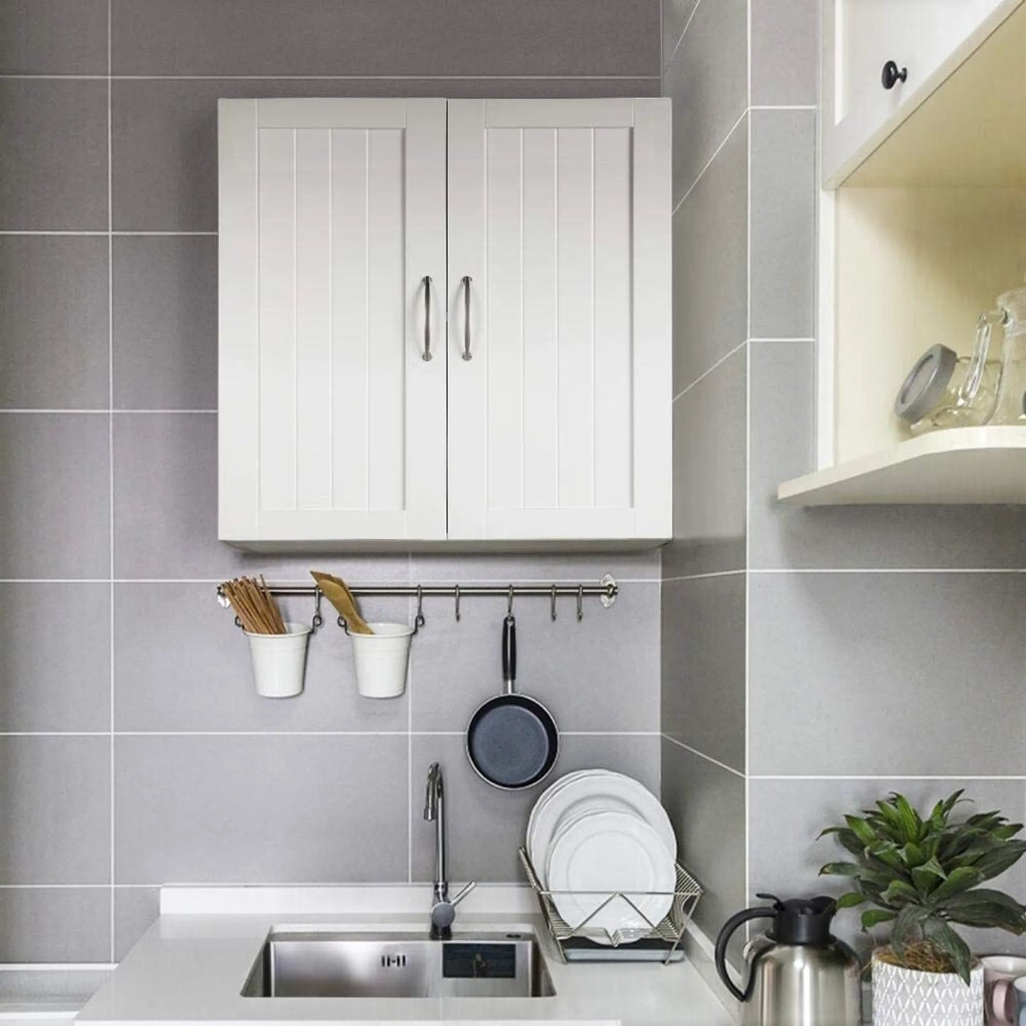 Yaheetech Hängeschrank mit 2 Türen - Mit höhenverstellbaren Einlegeböden und Metallbeschlägen und glatter Oberfläche - Für Bad, Küche und Schlafzimmer - Weiß E1 MDF - 59,5 x 31 x 59,5 cm