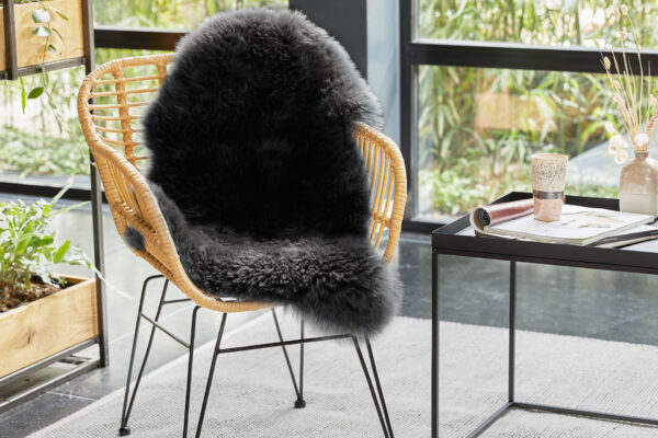 Lifa Living - XL Schafsfell - Schwarz - 100% natürliche Schafwolle - ca. 100 x 70 cm