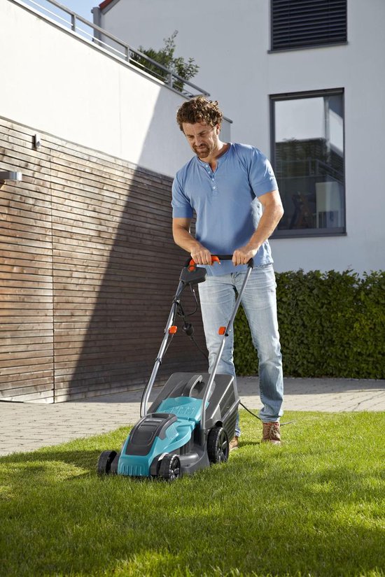 GARDENA Powermax 32 Rasenmäher – Schnittbreite 32 cm – Rasenflächen bis zu 200 m²