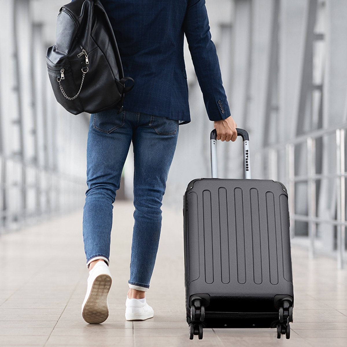 TRVLMORE Handgepäck Koffer - 54x36x20 cm - 38L - Geeignet für Flugzeugkabine - Schwarz