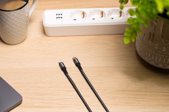 Philips USB-Kabel 3.0 - USB-C - Lightning - Kompatibel mit iPhone - Länge 1,2 Meter - Schwarz - Nylon