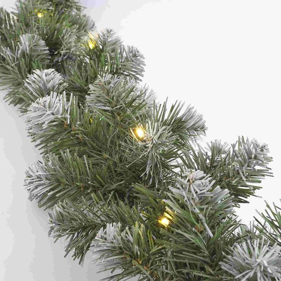 Black Box Trees – Norton-Girlande, matt, grüne LEDs –  L 270 x T 20 cm