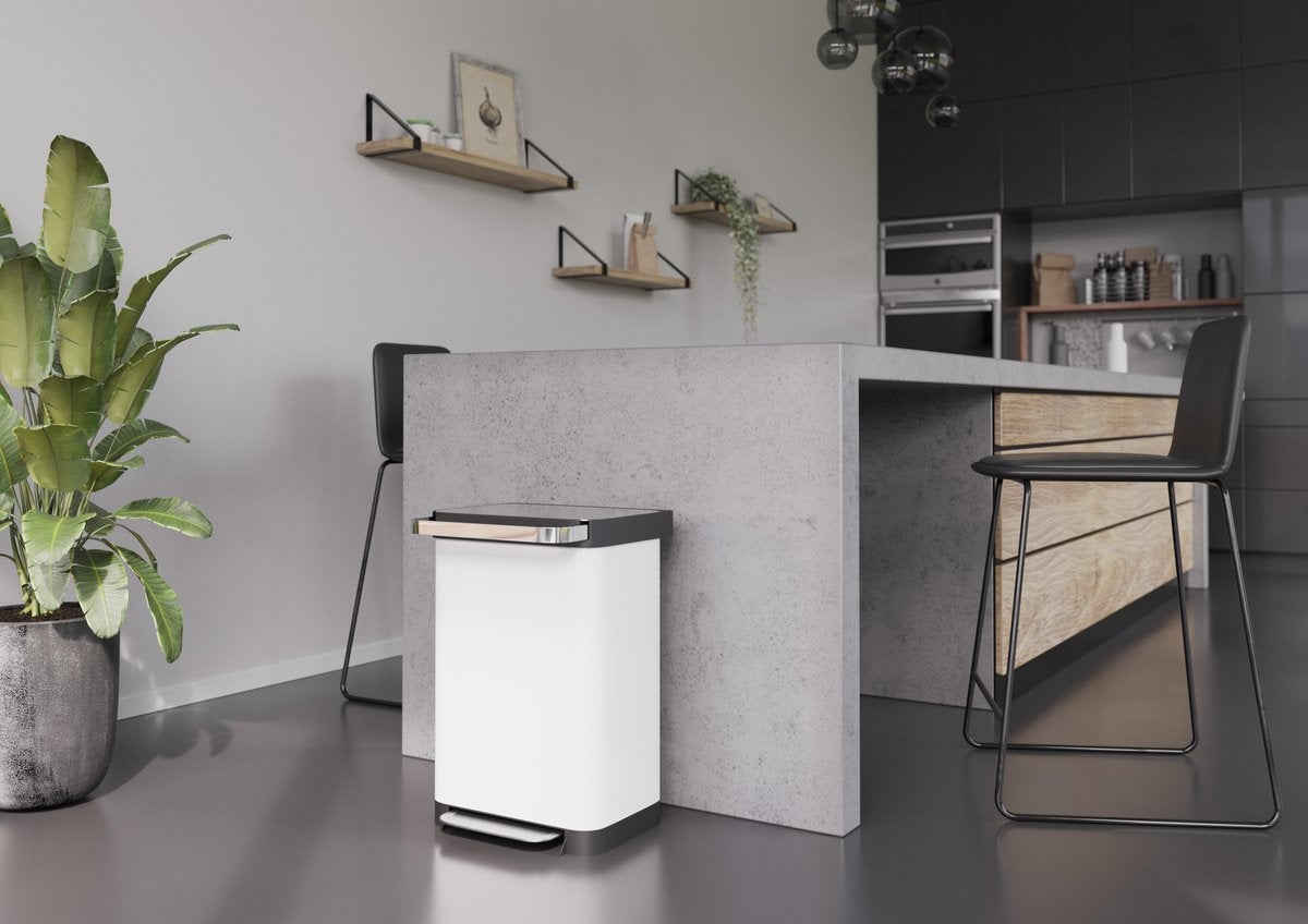 Homra Pullix Mülleimer mit Pedal - 50 Liter - Edelstahl - Weiß - Treteimer - Automatischer Luftfilter - Geruchskontrolle - 50L Fassungsvermögen - Soft Close Deckel