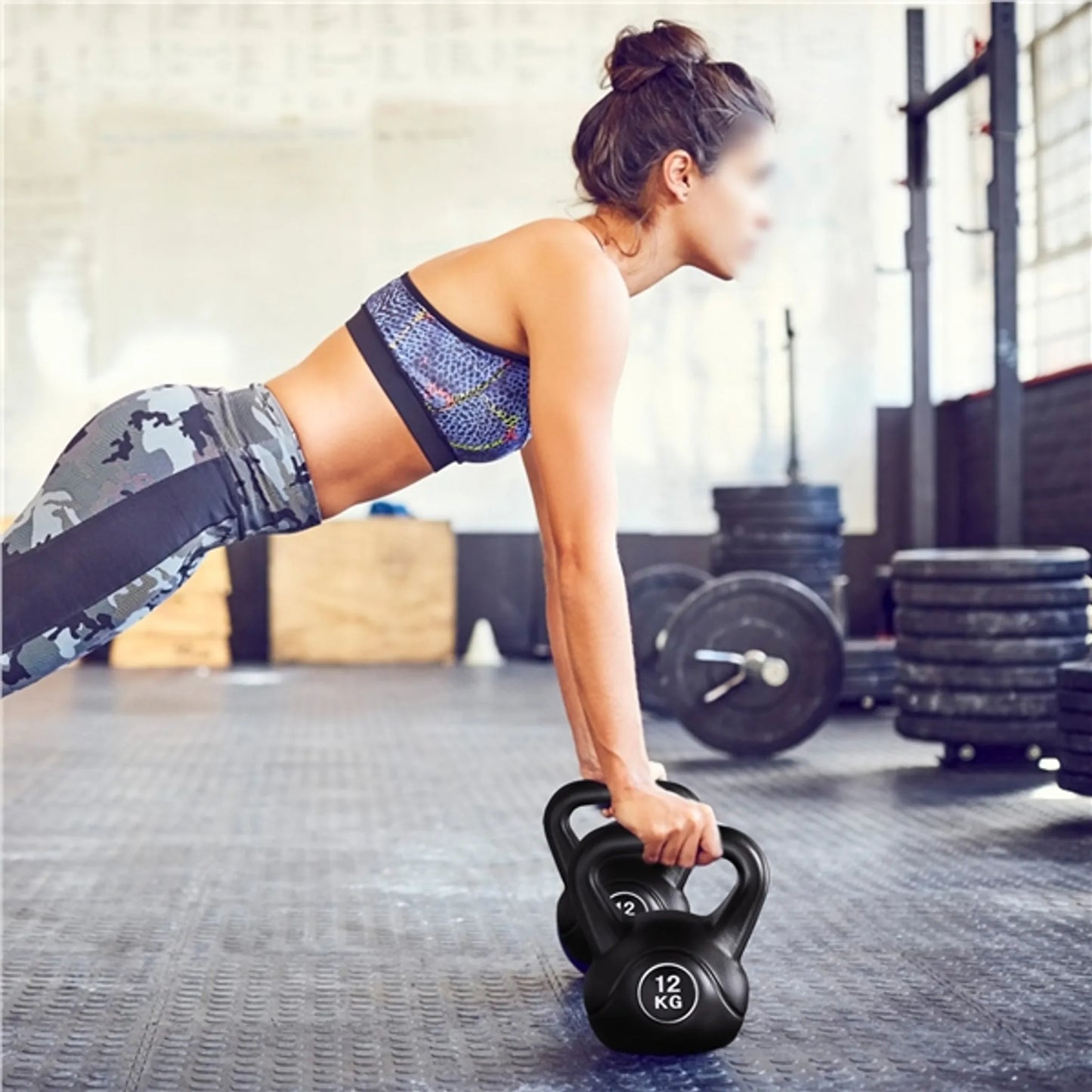 Yaheetech Kettlebell 12 kg - 26 x 22 x 30 cm - mit hartem Kunststoffgehäuse und abgerundeten Kanten und flacher Basis - für Krafttraining und Heimgebrauch - schwarzer Kunststoff und Beton