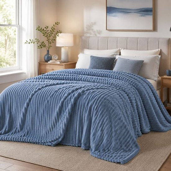 Ceruzo Fleece-Decke 150 x 200 cm – Denim-Blau – Weiche Decke – Wohn-Decke