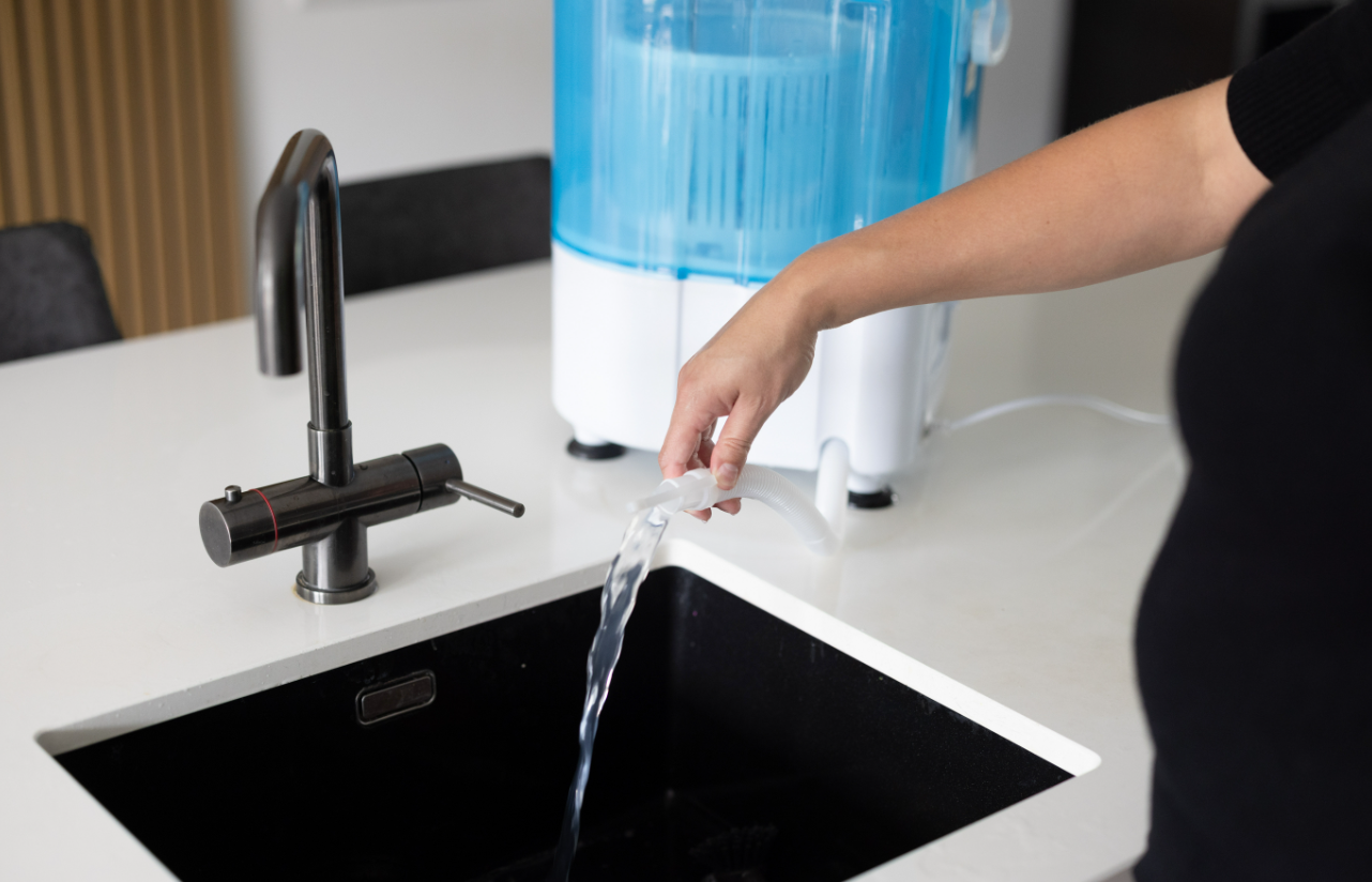 Nexxt Home Mini Waschmaschine - Bis zu 2,6 kg Wäsche - 35 x 34,5 x 56,5 cm - Weiß