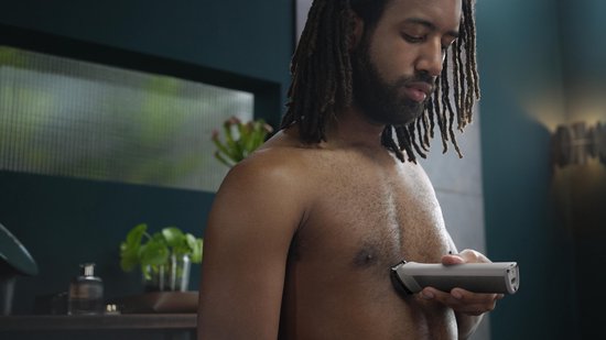 Philips All-in-One-Trimmer Serie 5000 - Mit 12 Aufsätzen - 11 Längeneinstellungen - Silber
