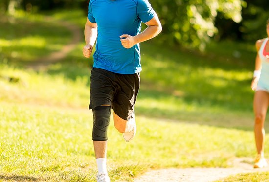 Wellhealth - Knie- oder Handgelenkbandage zur Schmerzlinderung und Unterstützung - Kniestütze - S/M - 1 Stück