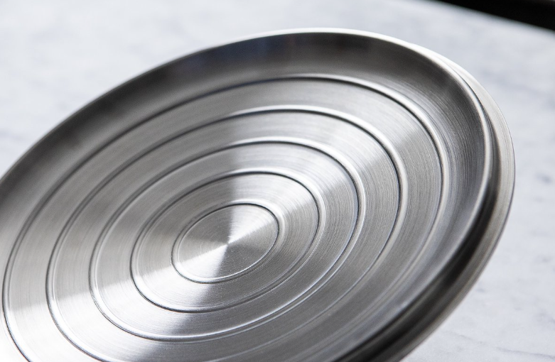 Saveur Selects Voyage Kochtopf mit Deckel – Tri-Ply-Edelstahl – 22 cm