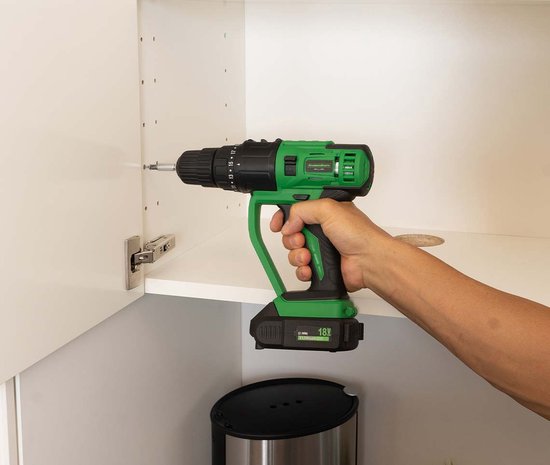 Hammersmith MultiTool-Set – 18 V – rotierendes und oszillierendes Akku-Multitool – Bohren, Schneiden, Sägen, Hobeln und Schleifen – umfangreiches Zubehörset und Koffer